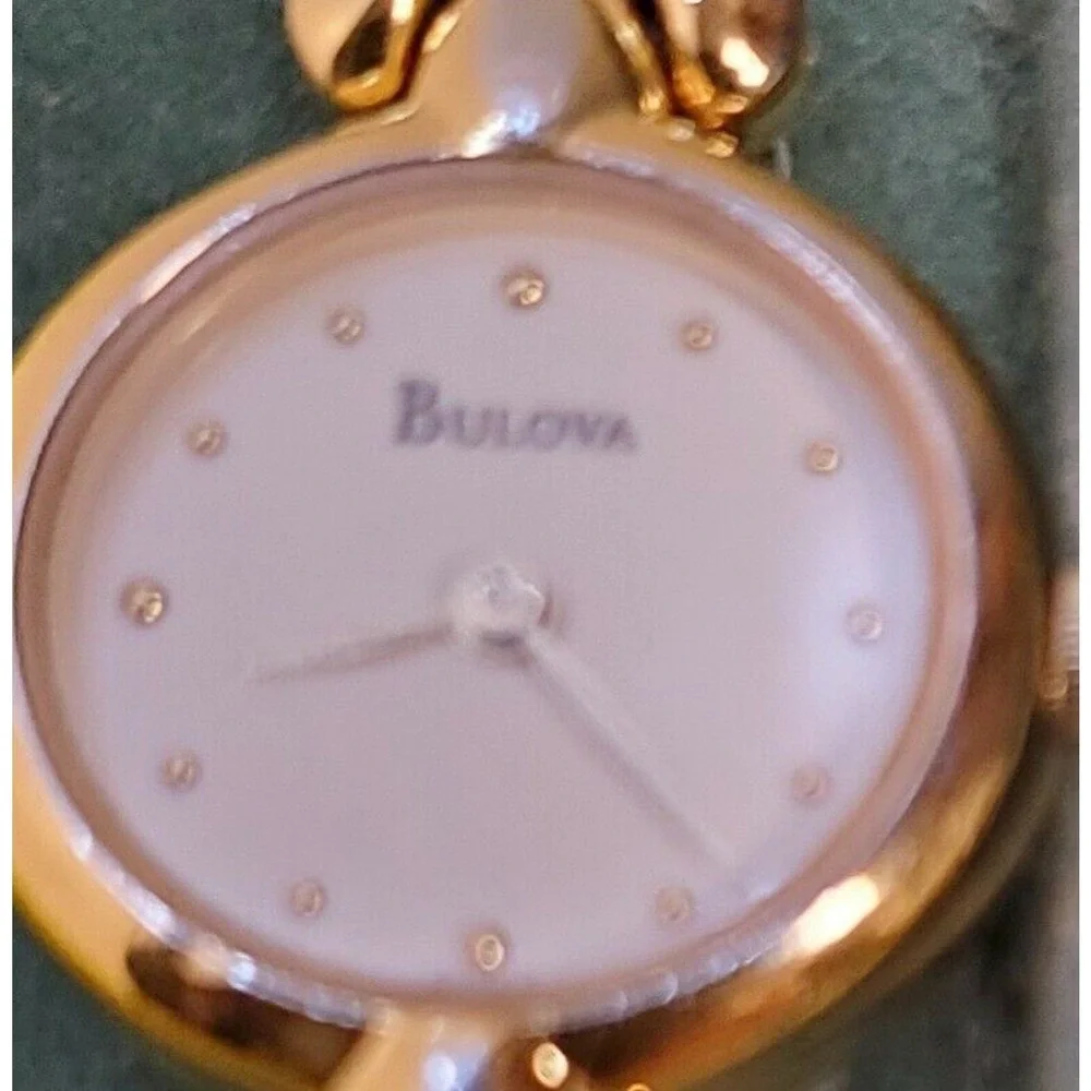 Vintage Bulova Quartz‎ Watch.